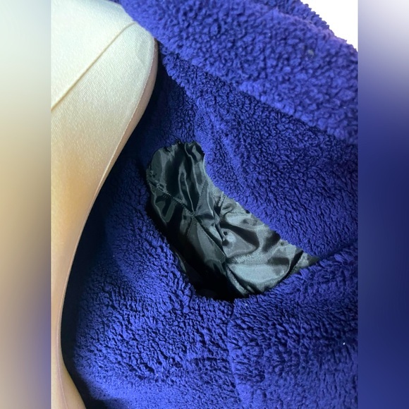 ~ Trail Crest Navy and White 100 % Polyester Snowflake Patterned Jacket S… - Picture 7 of 10